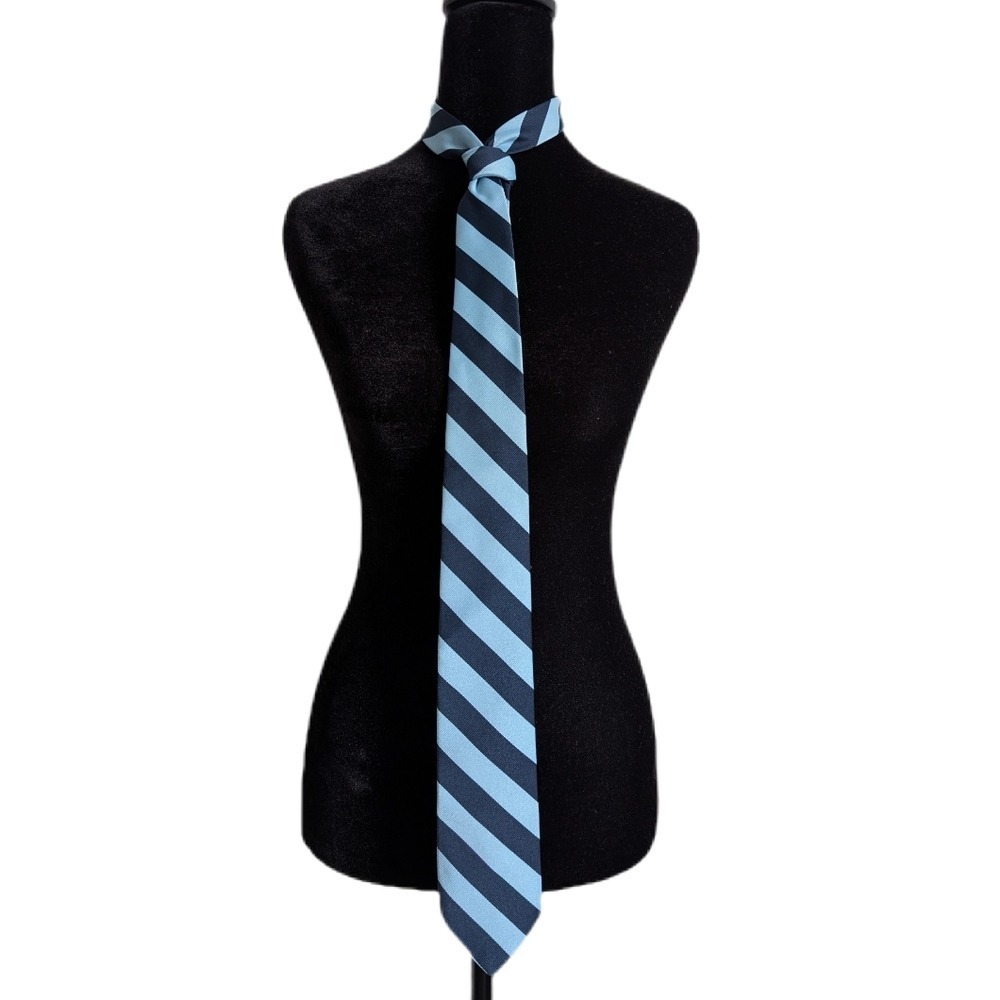 Vintage 80s Dark Academia Punk Indie Sleaze Ice Blue Stripe Suit Tie